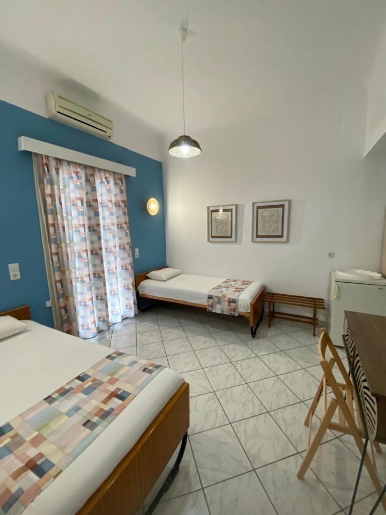 Thalia Hotel Kamena Vourla Exteriör bild